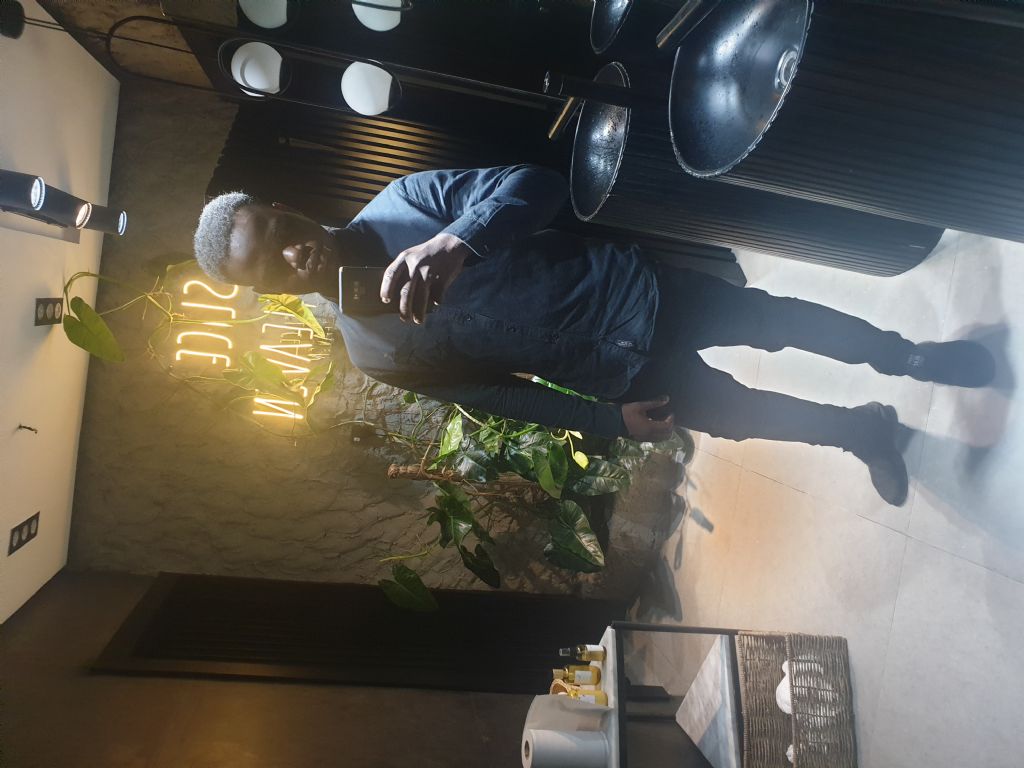 Kelvac������Ů��