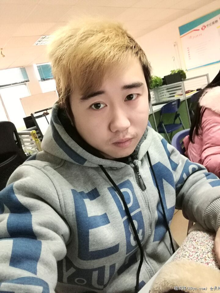 ݳ@